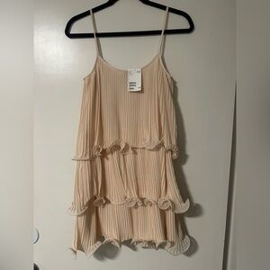 NEW NEVER WORN H&M Cream Tiered Dress - S